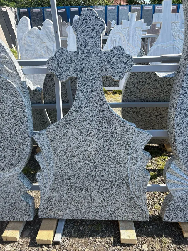 Marmura Granit GG17 Cruce Funerara Granit Gri cu Vaze