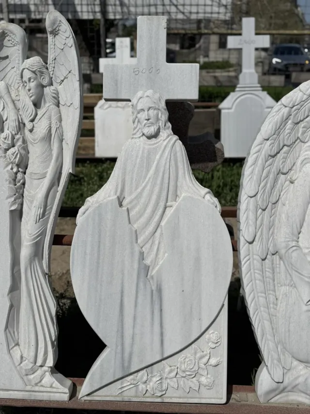 eMonumente EM 005 monument funerar
