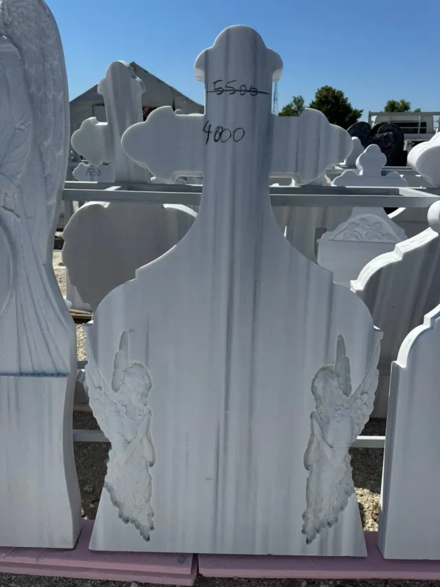 eMonumente EM 061 monument cu îngerași