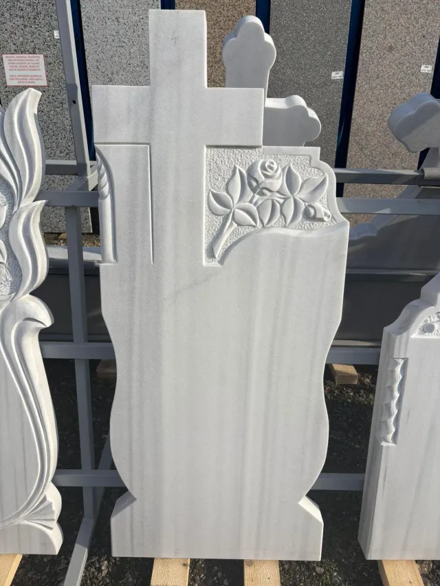 Marmura Granit MA16 Cruce Funerara Marmura cu Vaze