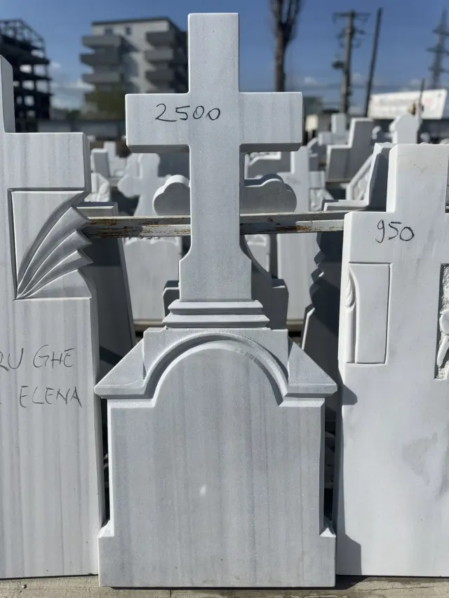 eMonumente EM 018 cruce funerara