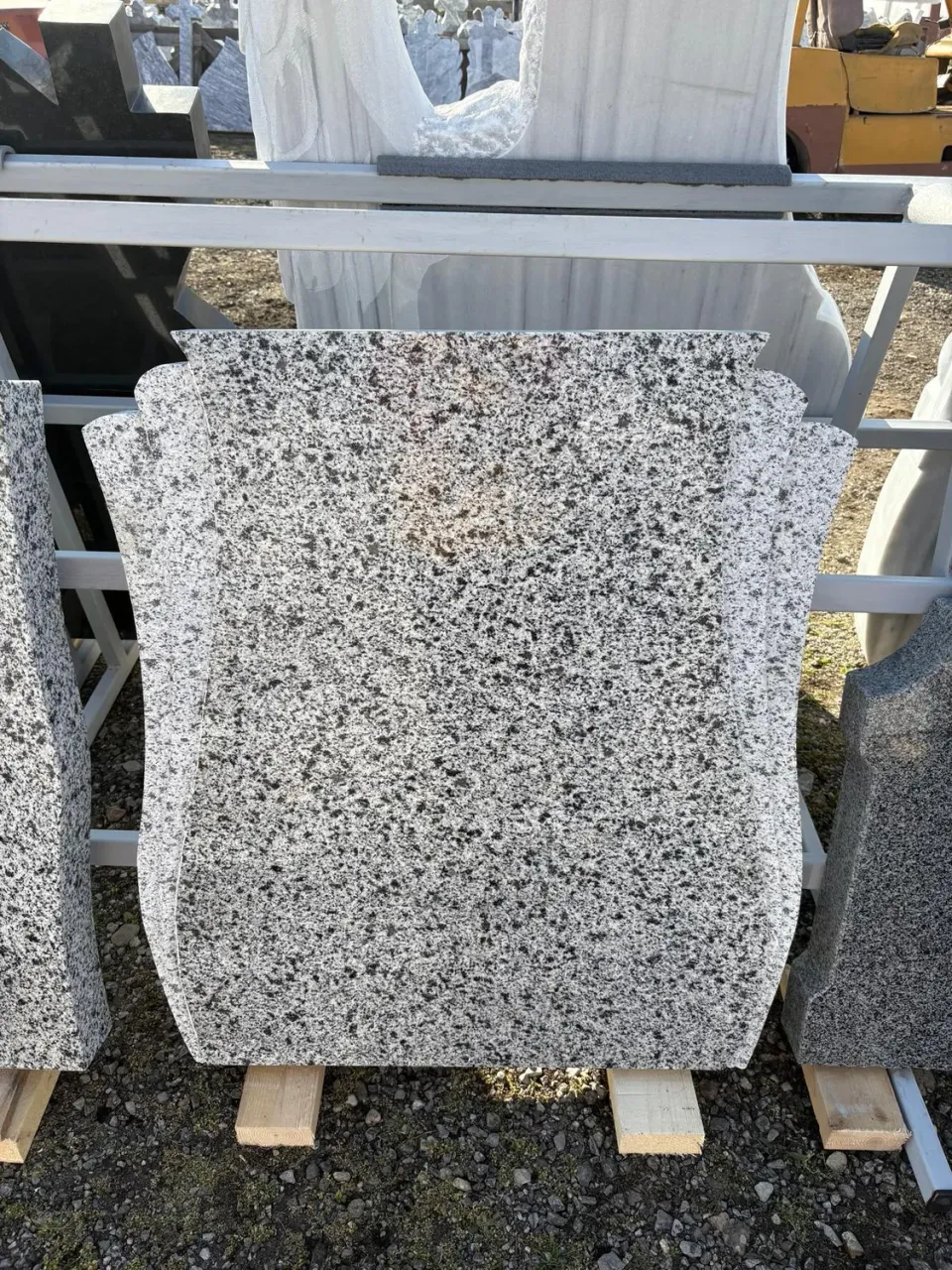Marmura Granit GG6 cruce granit gri 90x73
