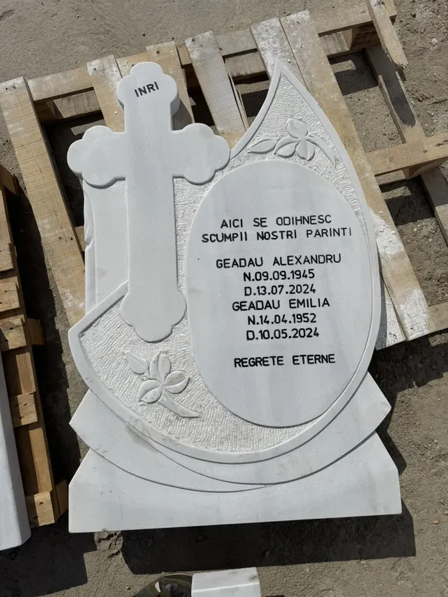 eMonumente EM 012 cruce funerară