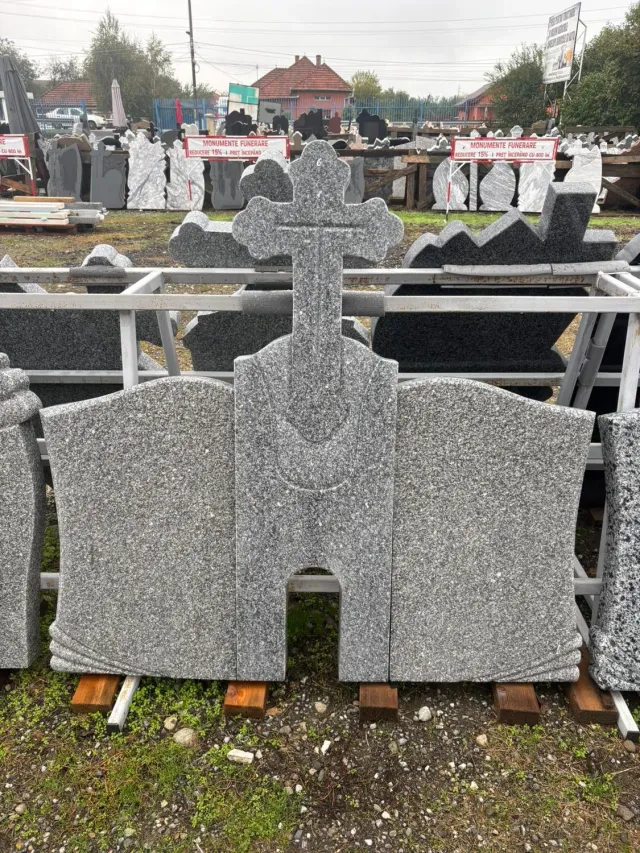 MARMURA GRANIT GN16 cruce funerara granit negru postament