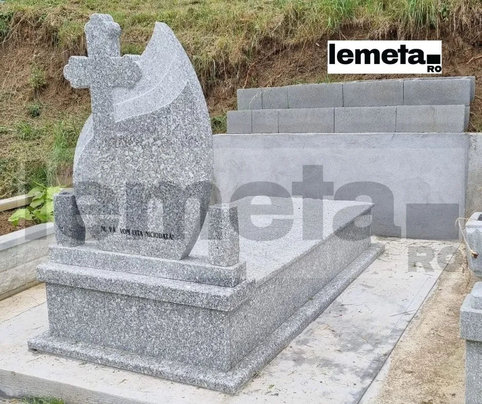 Lemeta Comexim OU1 Cruce Trifoi Monument Funerar Granit Gri Deschis